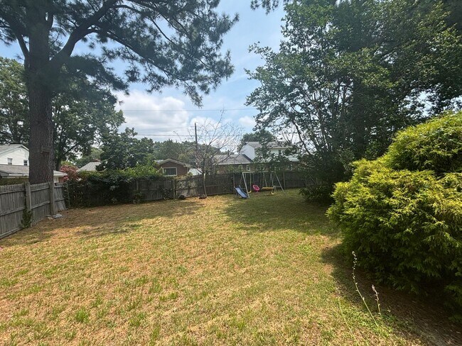 Building Photo - 4bd/2.5ba Home in Hampton