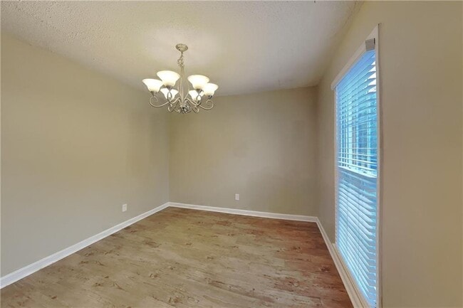 Building Photo - 4200 Irish Highland Dr