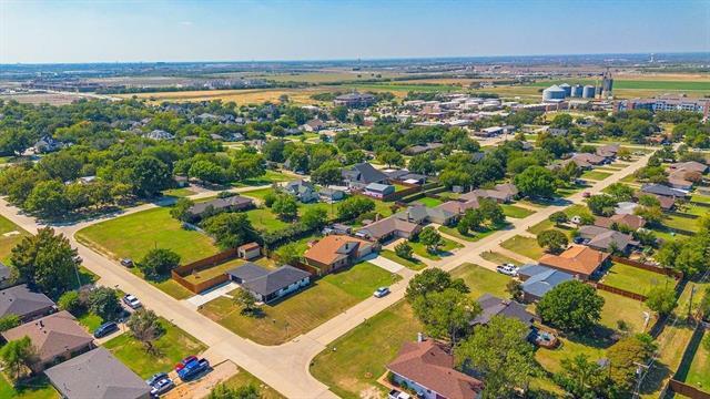 Building Photo - 310 E 6th St