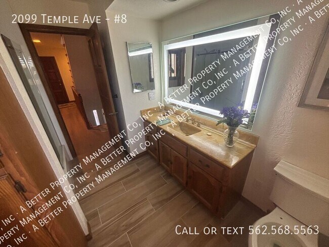 Building Photo - 2099 Temple Ave