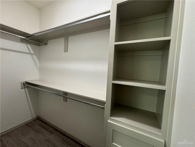 Building Photo - 17 N 58th St