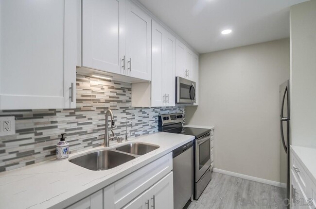 Building Photo - 5700 Baltimore Dr