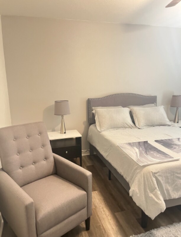 Building Photo - 8418 Lourenco Ln