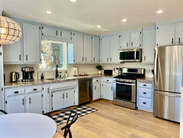 Building Photo - 173 Zermatt Dr