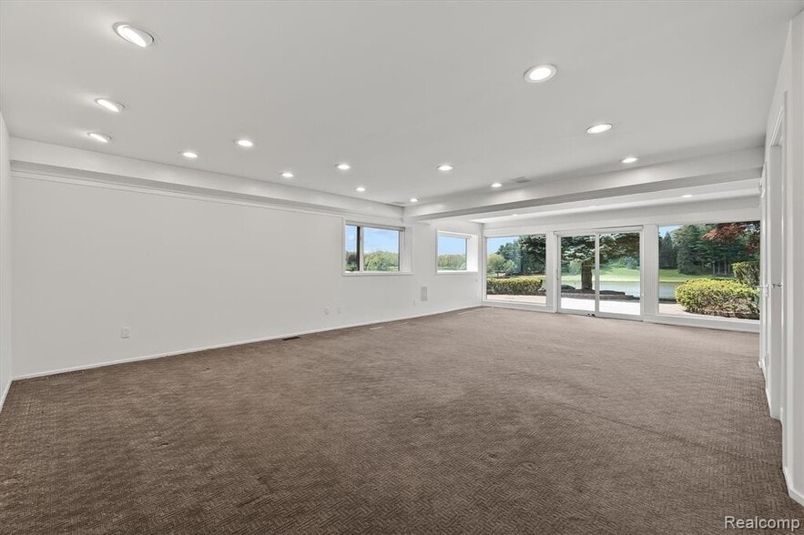 Building Photo - 1762 Saint Johns Ct