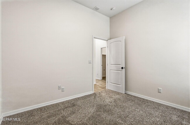Building Photo - 15340 Resolve Dr