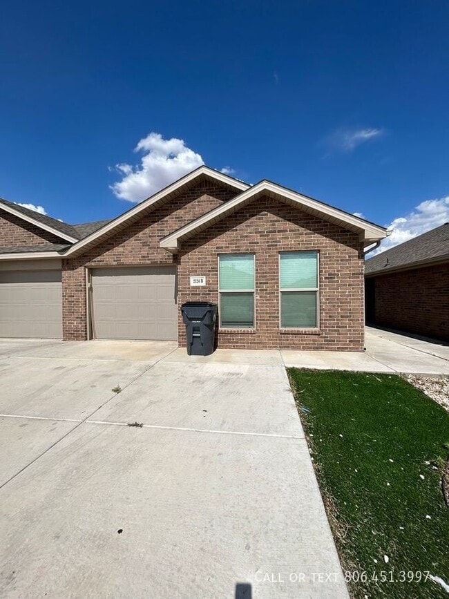 Primary Photo - 2124 N Avenue J