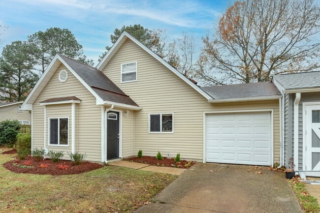 Building Photo - Completely Updated & Ready 07-08-26!! 1-Car Attached Garage! Pet Friendly!