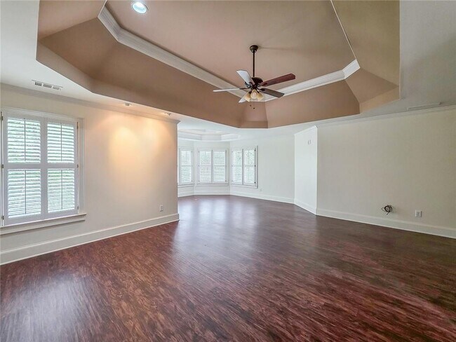 Building Photo - 2502 Oak Hill Overlook