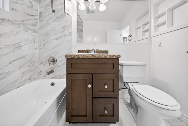 Interior Photo - 6944-6954 Coldwater Canyon Ave