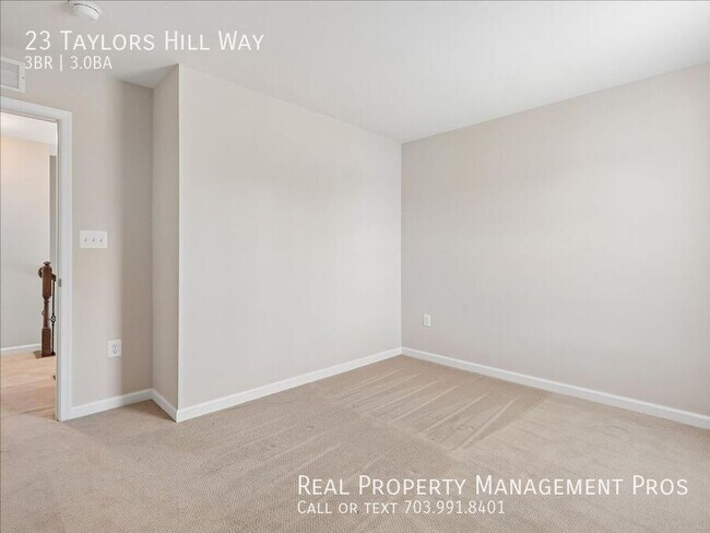 Building Photo - 23 Taylors Hl Wy