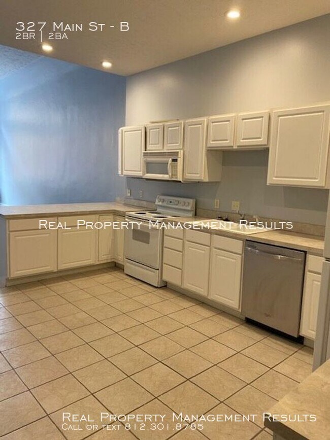 Building Photo - 2 Bedroom, 2 Bath - Loft Apartment on Main