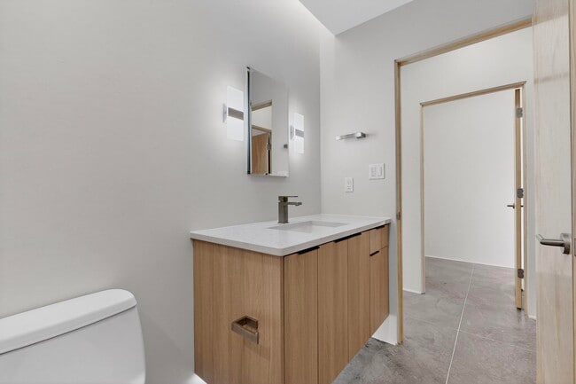 Building Photo - 705 Alcalde Pl SW