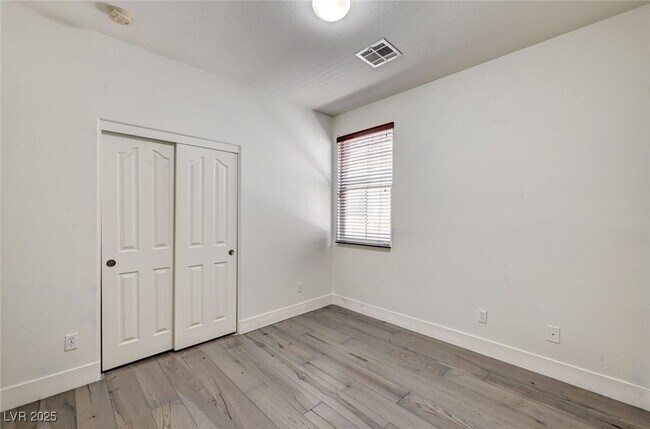 Building Photo - 6935 Galeria Posada Ave