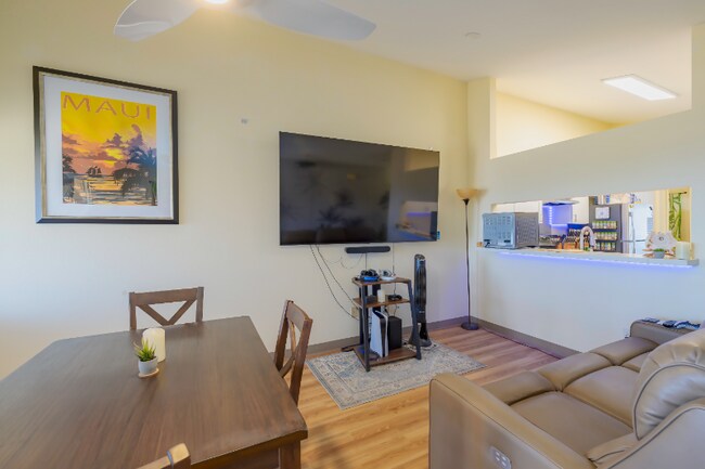 Building Photo - 33 Waiaka Ln