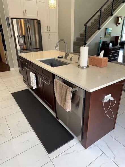 Building Photo - 731 Masterpiece Dr