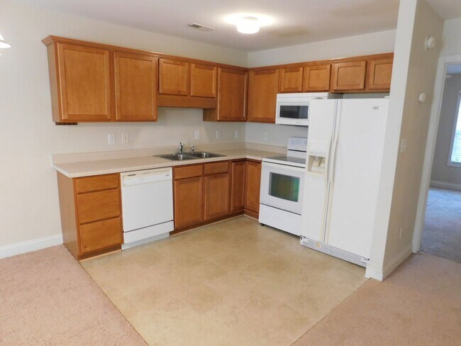 Building Photo - Nice Townhome in Havelock