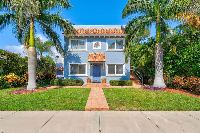 Primary Photo - 605 N Lakeside Dr