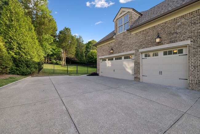Building Photo - 3 Crooked Stick Ln