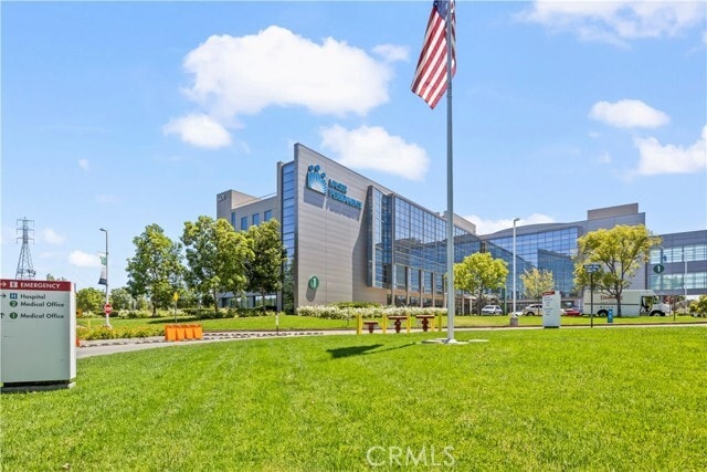Building Photo - 3303 Orangewood