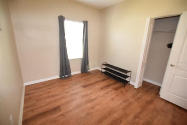 Building Photo - 1570 Scarlet Oak Loop