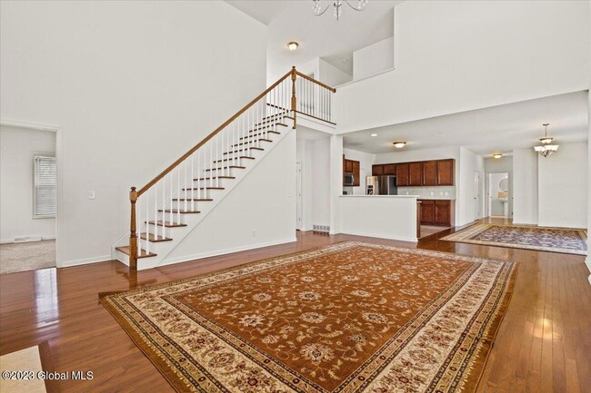 Building Photo - 1 Woodbridge Ct