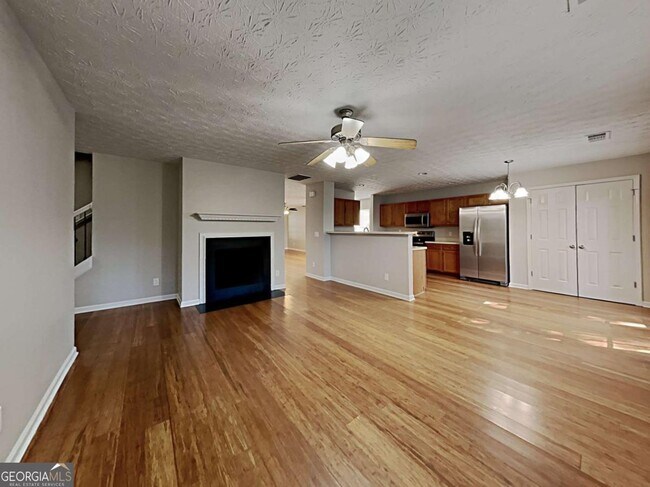 Building Photo - 227 Weatherstone Dr