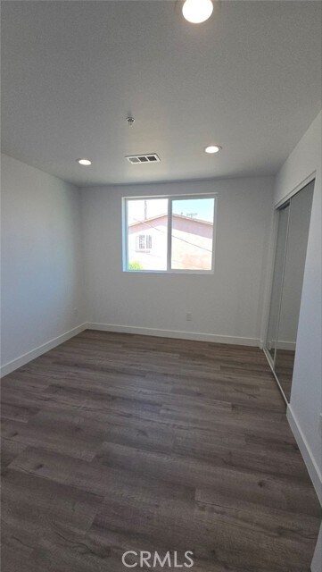 Building Photo - 10415 Avalon Blvd