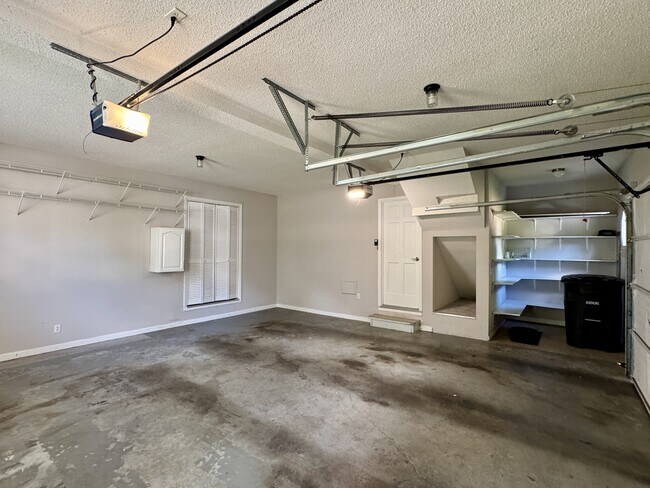 Building Photo - 218 Oligi Cir