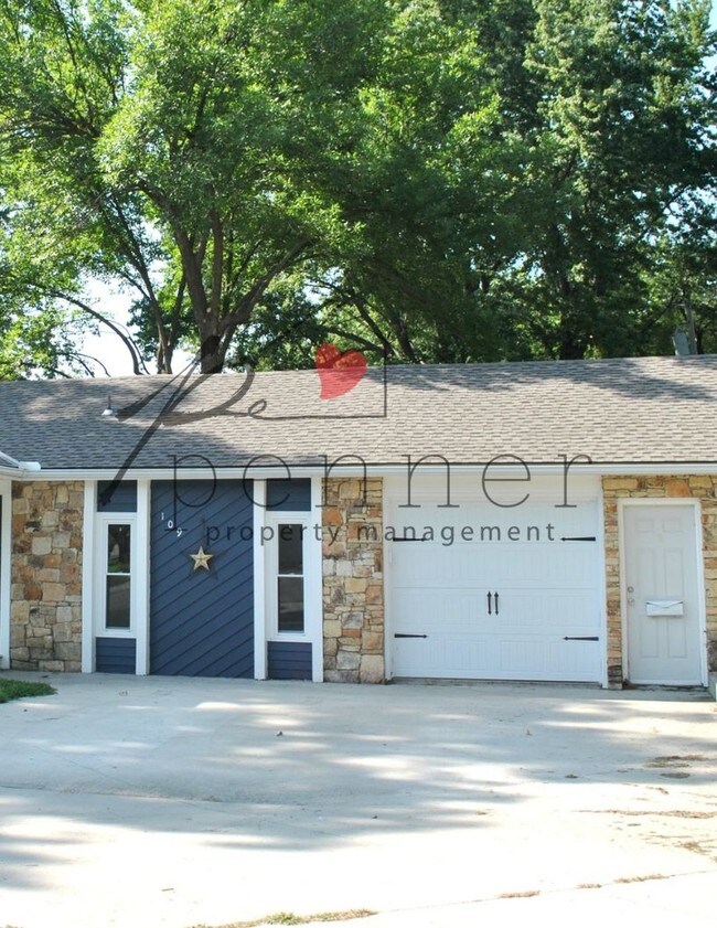 109 NE Orchard St 109 NE Orchard St Lee's Summit MO 64063 Apartment