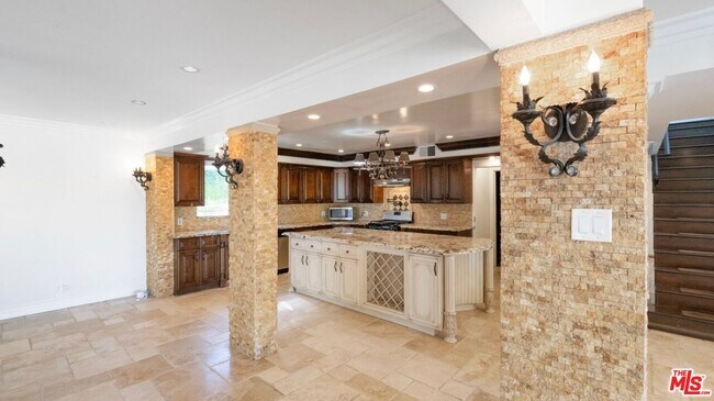 Building Photo - 3446 Alginet Dr