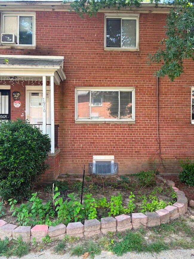 Building Photo - 7970 Riggs Rd