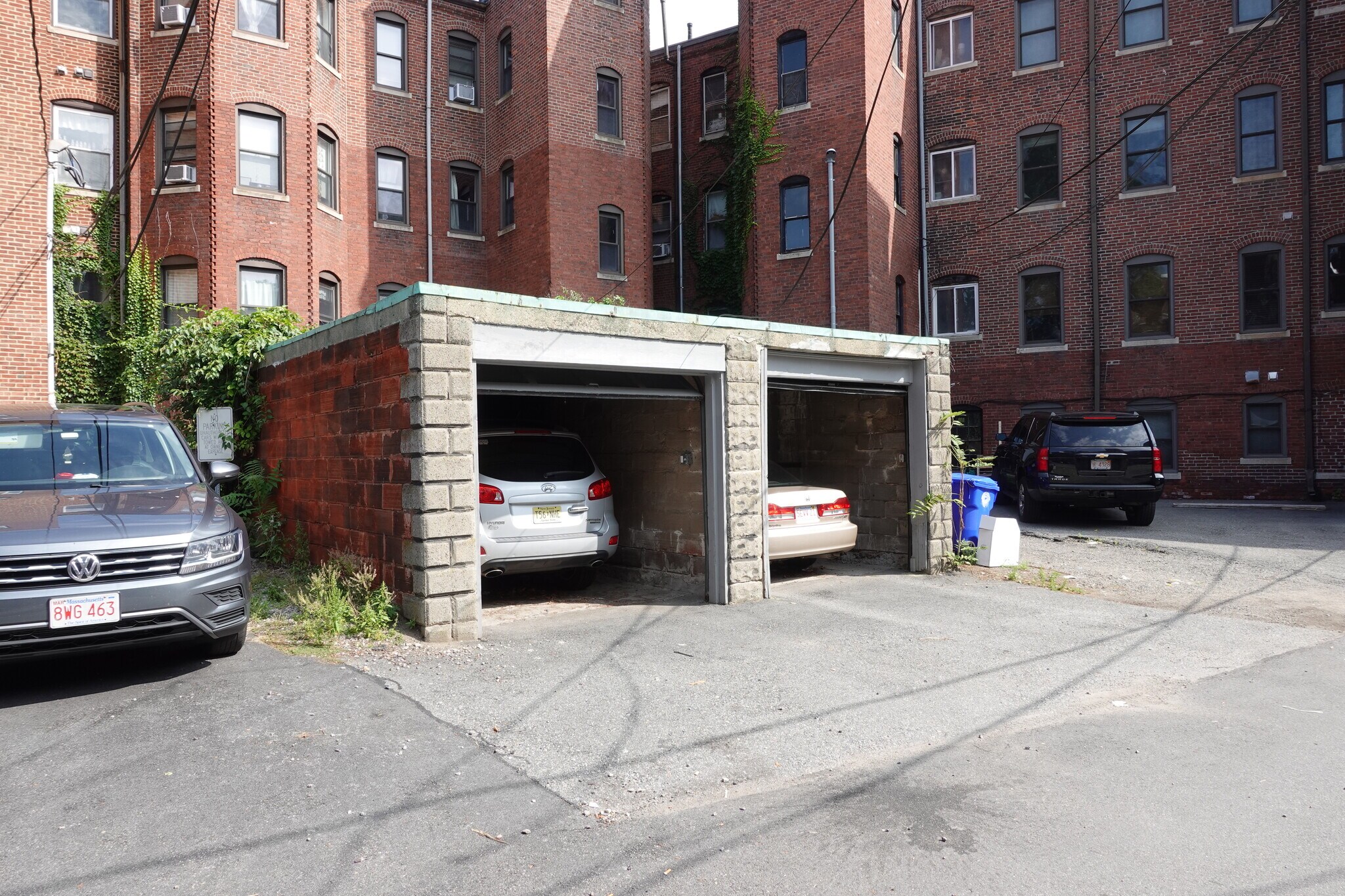 Building Photo - 1855 Beacon St
