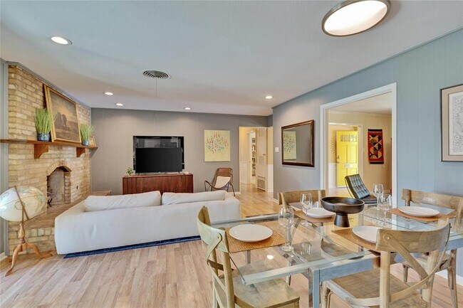 Building Photo - 3000 Mohawk Rd