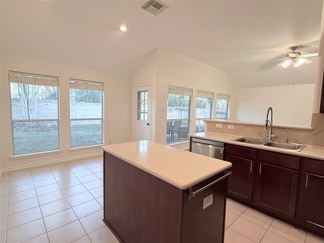 Building Photo - 13714 Brighton Park Dr