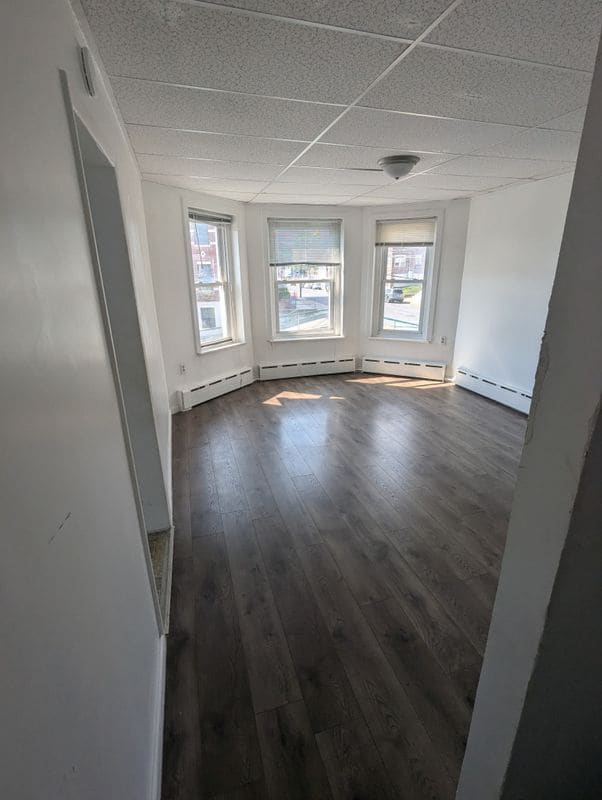 Building Photo - 1286 Newport Ave