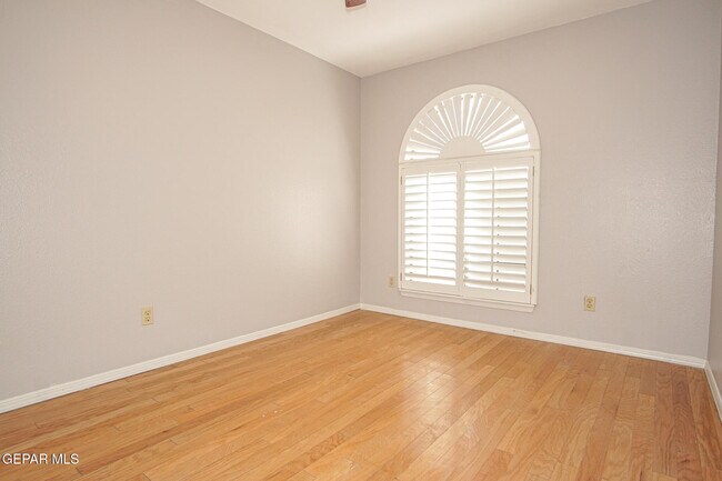 Building Photo - 1832 Dean Jones Dr