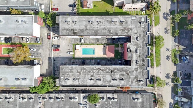 Building Photo - 6070 W 19th Ave