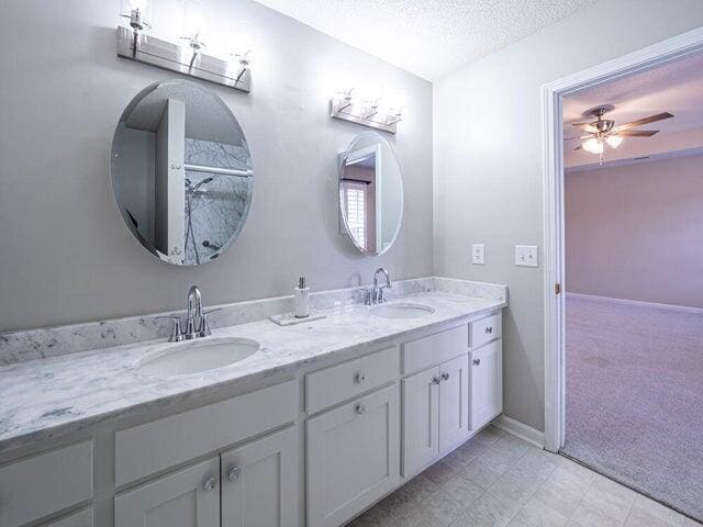 Building Photo - 655 Torrey Pines Dr