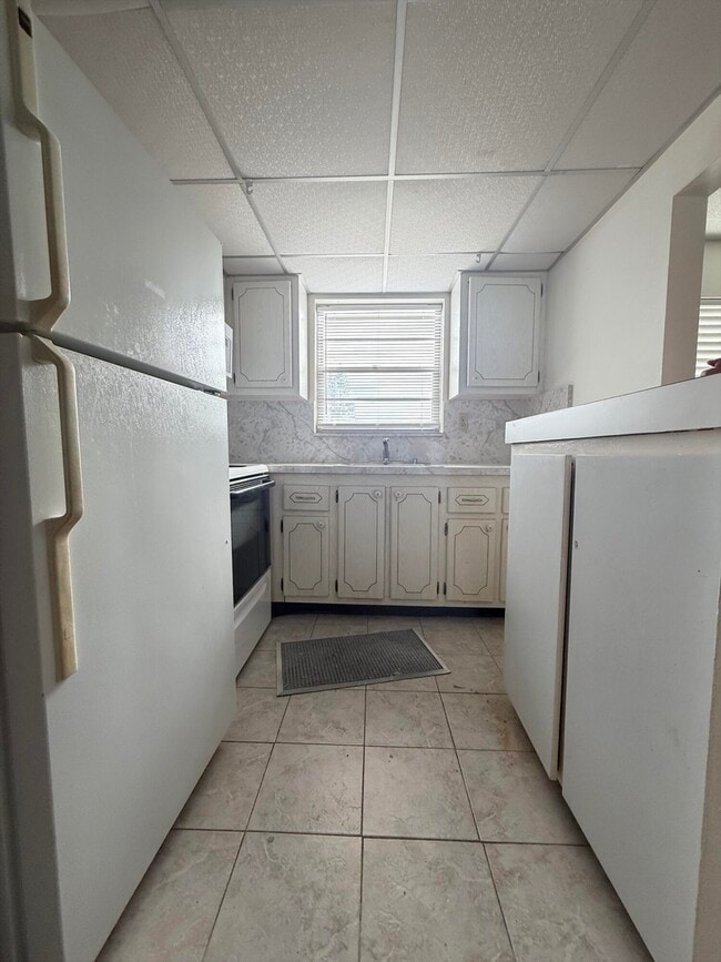 Building Photo - 151 Andover F