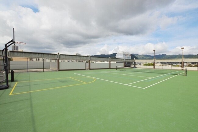 Building Photo - Century Center 2 bed, 2 bath, 1 parking 10...