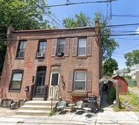 Building Photo - 1311 Holland St