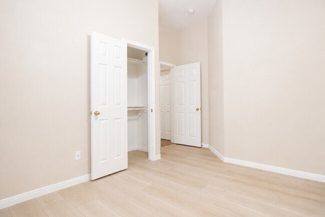 Building Photo - 22422 Cascade Springs Dr