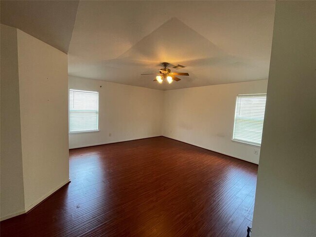 Building Photo - 3217 Maryfield Ln