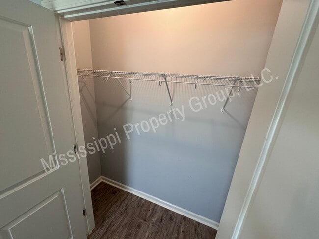 Building Photo - 3BR/2BA Home