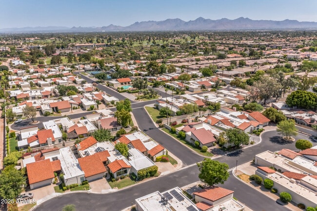 Building Photo - 7322 E Sierra Vista Dr