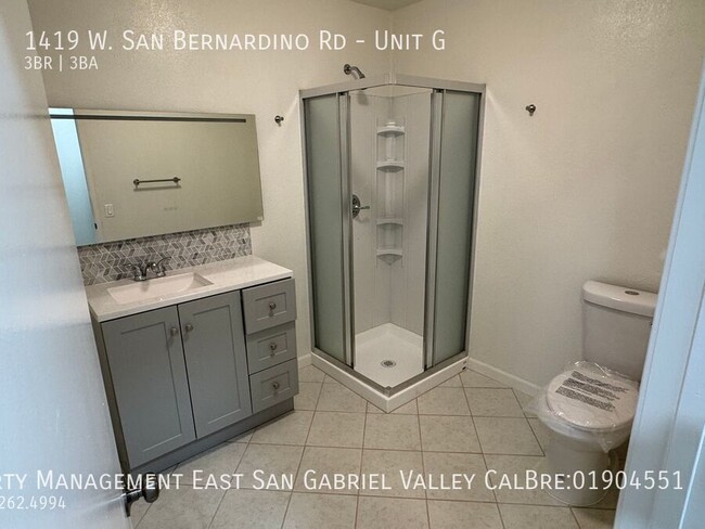 Building Photo - 1419 W San Bernardino Rd