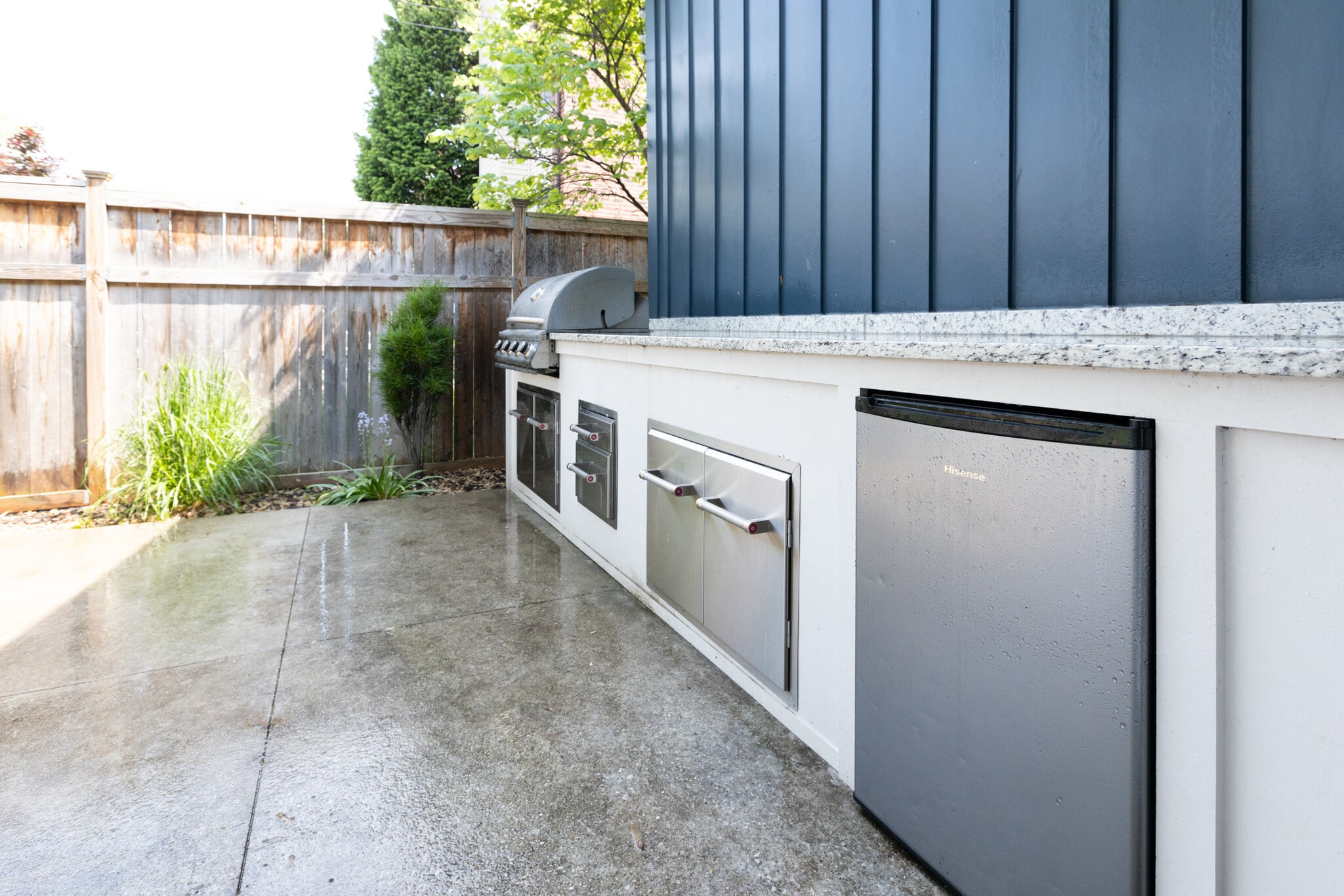 outdoor kitchen - 953 Dennison Ave