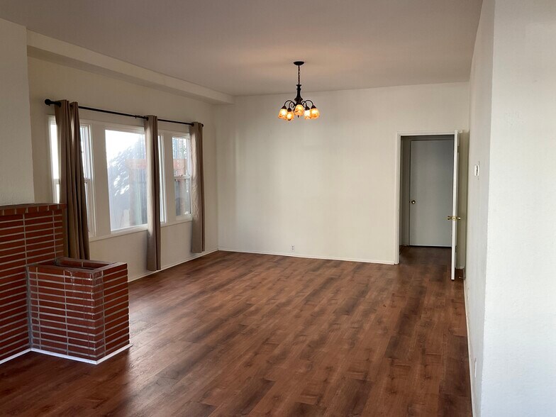 Primary Photo - 438 Perkins St