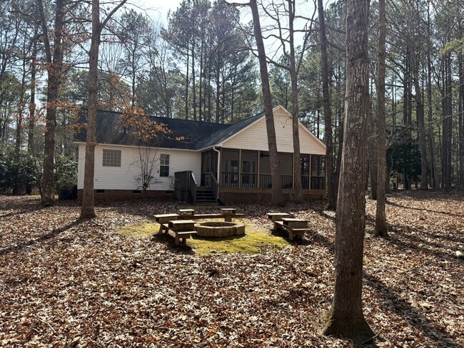 Building Photo - 763 Southwick Ave